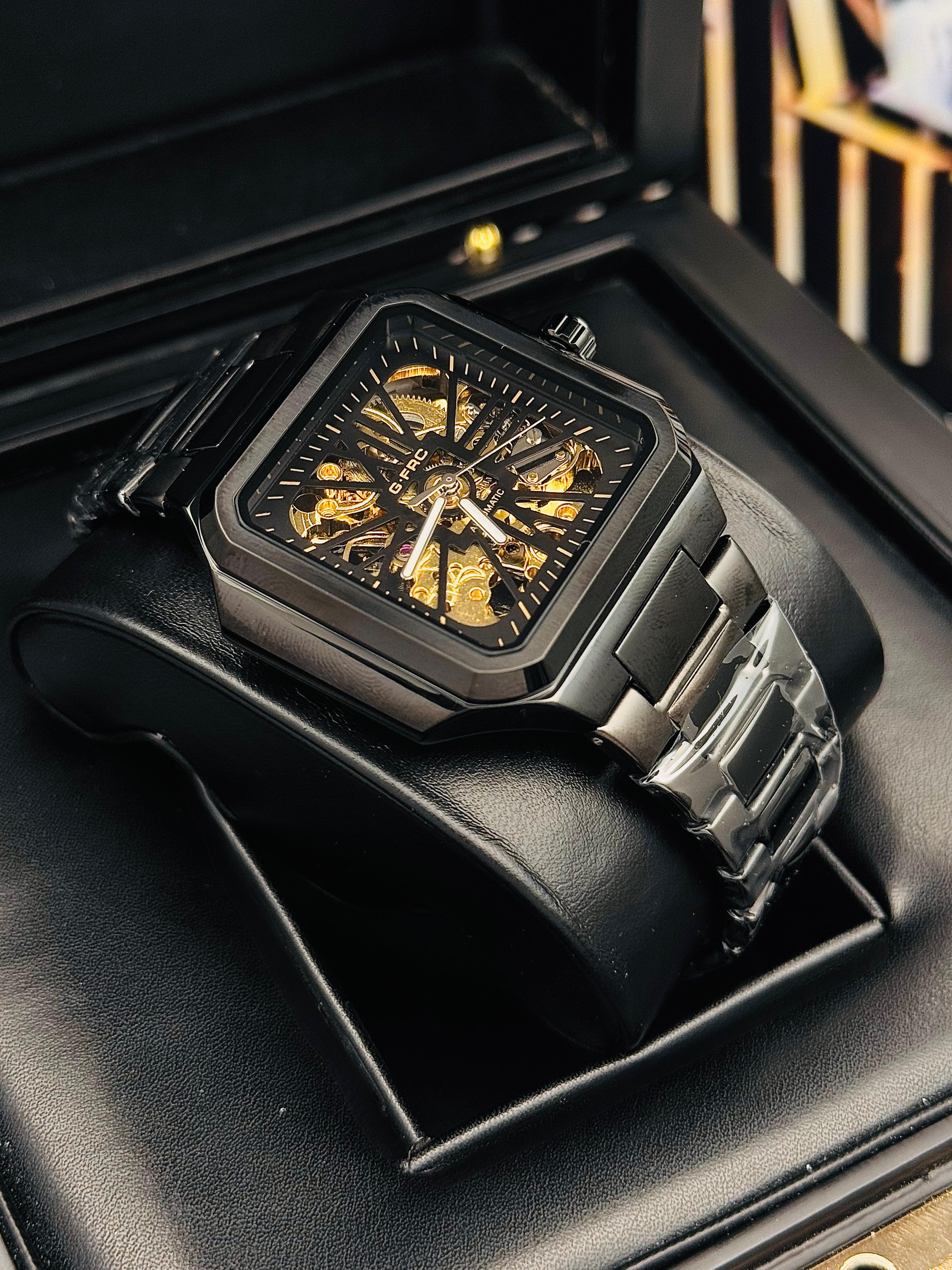 G-FRC SKELETON SQUARE AUTOMATIC – Serie AT03C
